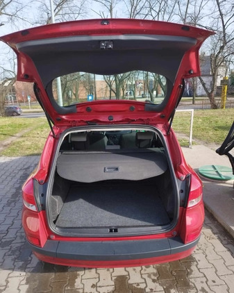 Renault Clio cena 11000 przebieg: 141704, rok produkcji 2010 z Gniezno małe 92
